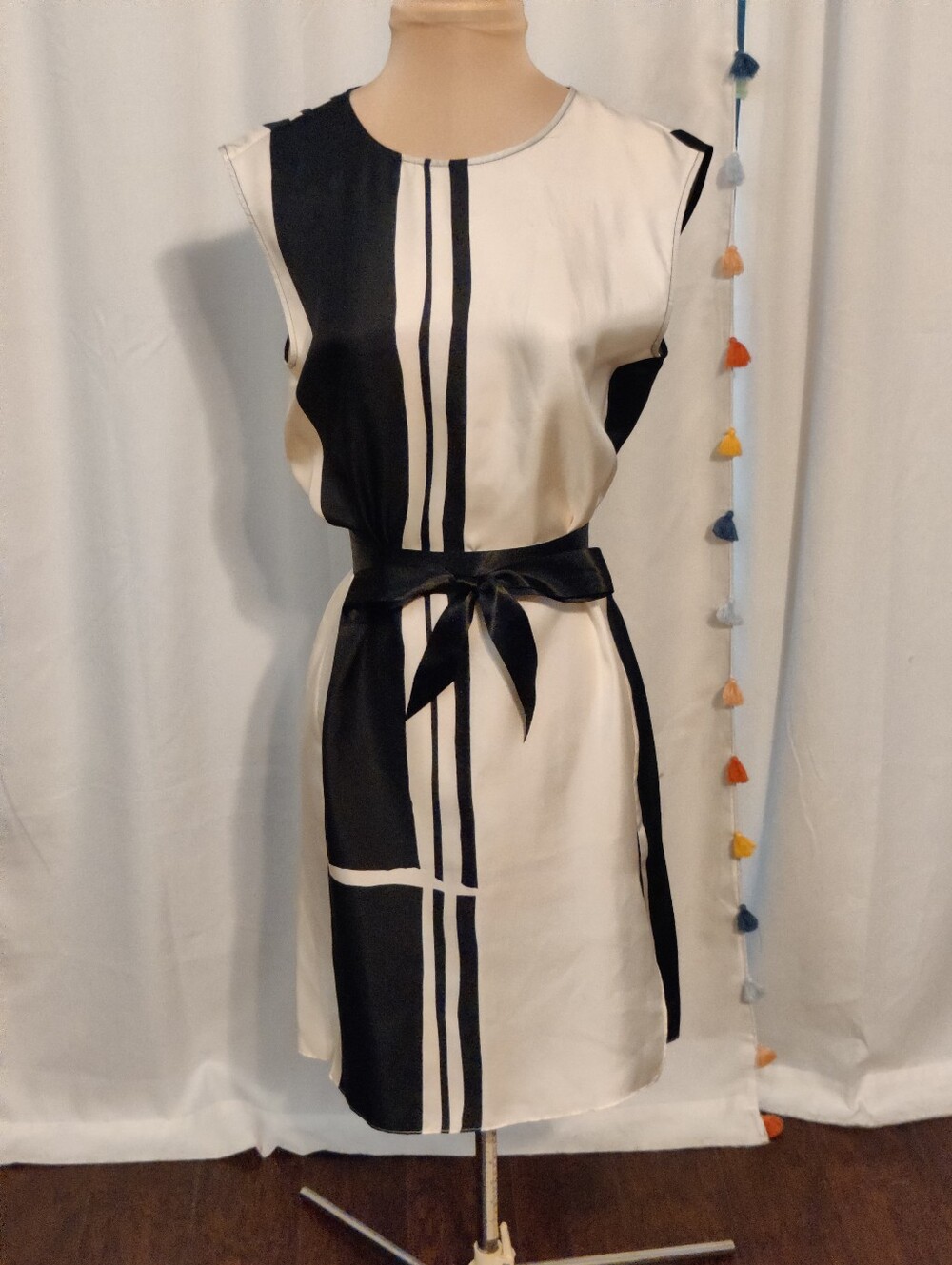 Theory Clean Modern Lines Geometric Silk Column Dress Black Ivory Minimalist SM